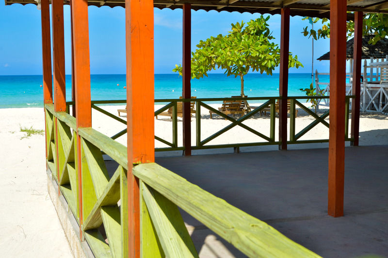 Hidden Paradise Resort Hotel Negril Buitenkant foto